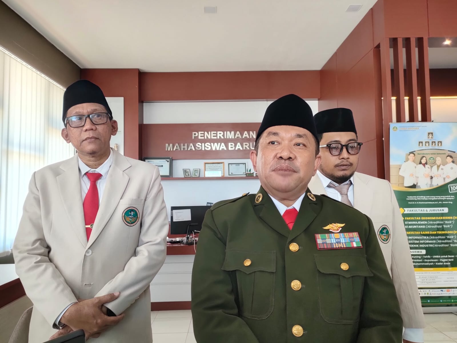 Rektor Uniba Madura Tegaskan Pengurusan Beasiswa KIP Gratis